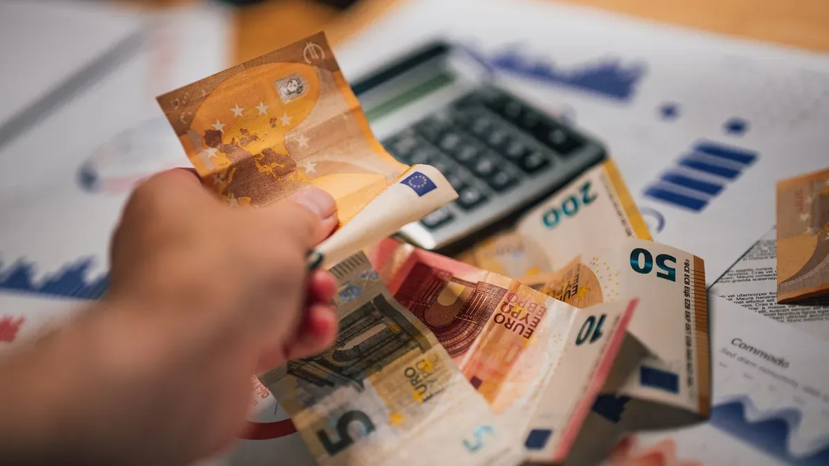 Frais de protection acheteur Vinted : à quoi servent-ils et comment sont-ils calculés ? — Frais de protection acheteur Vinted : à quoi servent-ils et comment sont-ils calculés ?